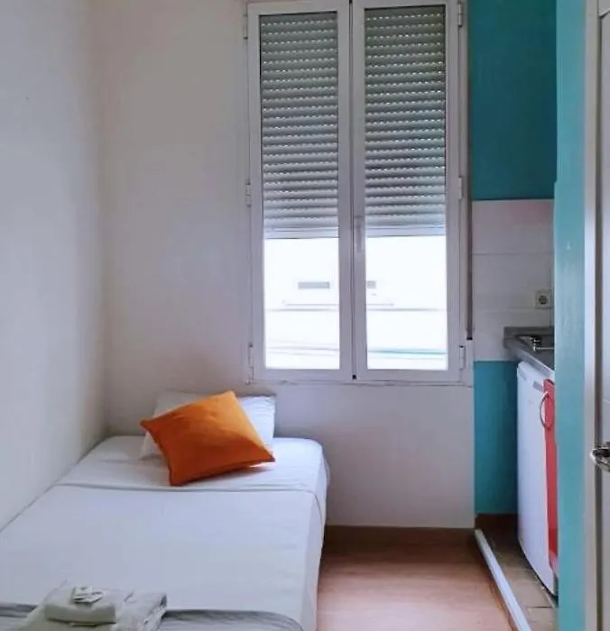 Apartamentos SmartRenting Tribunal-1